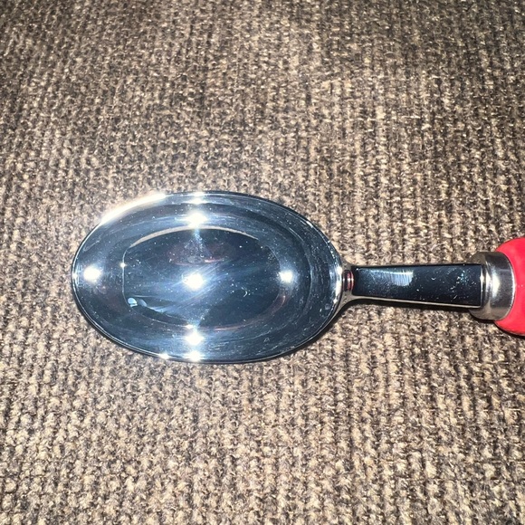 Rae Dunn Artisan Collection by Magenta “Be Merry” Red Ice Cream Scoop - Picture 3 of 5